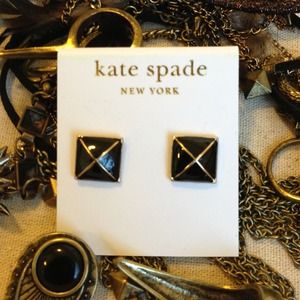 New Kate Spade black button signature earrings❤❤❤