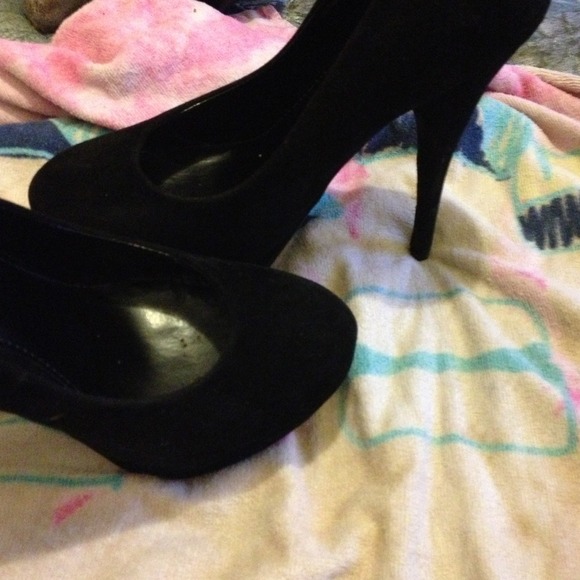 Black heels