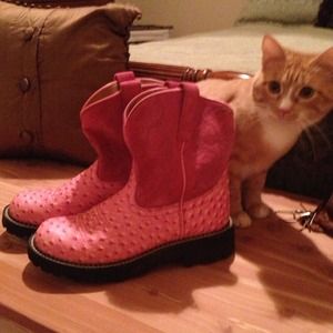 HOLD Ariat Fatboys PINK Ostrich Boots Size 9.5