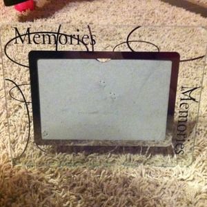 2 picture frames