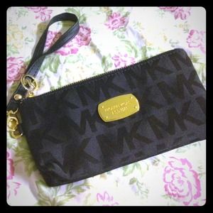 Michael Kors wrist bag