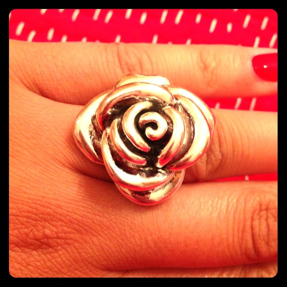 Silver Rose Ring!