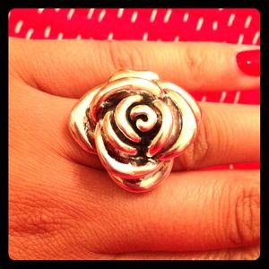 Silver Rose Ring!