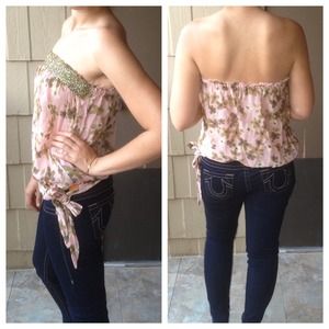 Buffalo David Bitton Tops - SALE🌻🎉Buffalo Pink Beaded Tube Top Buffalo David Bitton Tops - SALE🌻🎉Buffalo Pink Beaded Tube Top