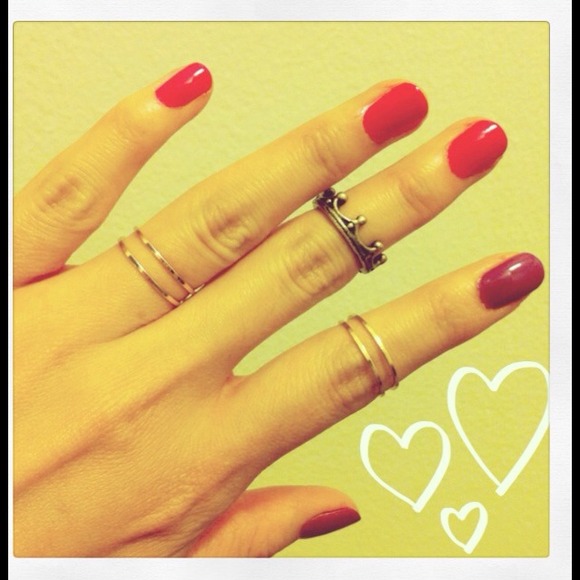 Jewelry - 🔥Crown mid knuckle ring🔥