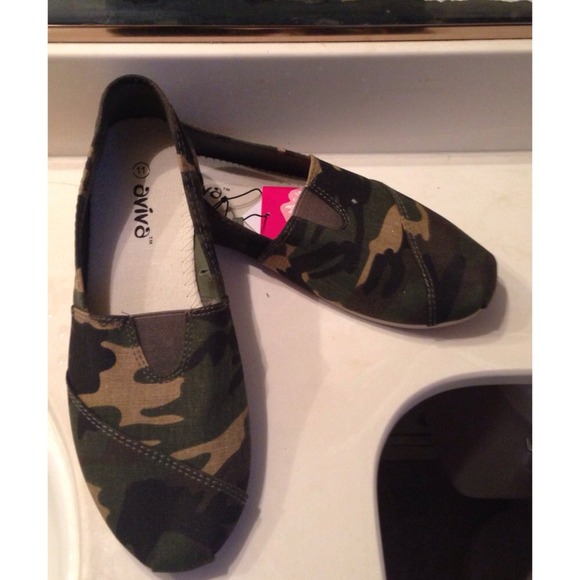 CAMOUFLAGE FLAT SHOES👌