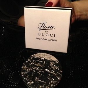 GUCCI Compact mirror NWT