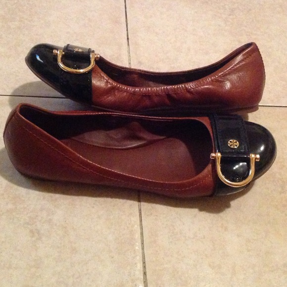 TORY BURCH Brown & Black Leather Ballet Flats Sz 9 - Picture 2 of 4