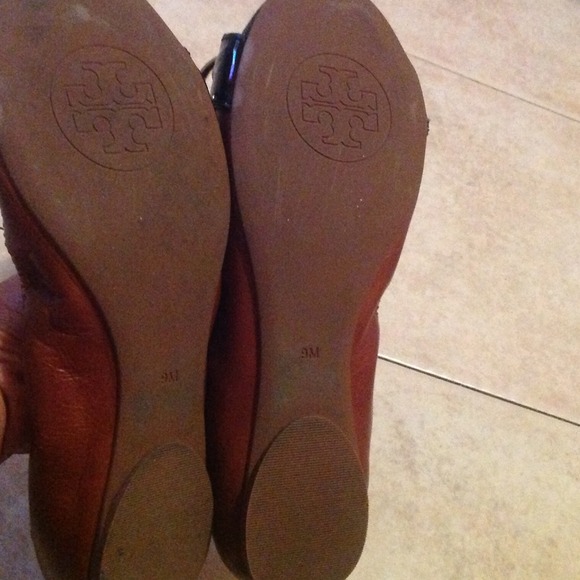 TORY BURCH Brown & Black Leather Ballet Flats Sz 9 - Picture 4 of 4