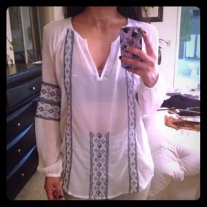 ❌SOLD---Embroidered "Zara" Blouse