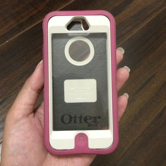 Otterbox pink iphone 5