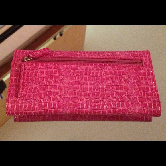 💯% Authentic KENNETH COLE REACTION Wallet. - Picture 2 of 4
