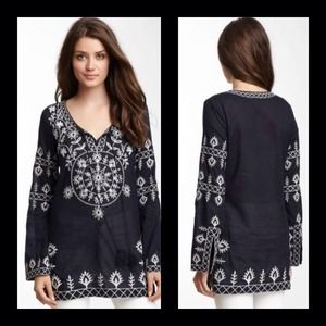 🔴REDUCED🔴 EMBROIDERED TUNIC 🔺FITS A SMALL🔺