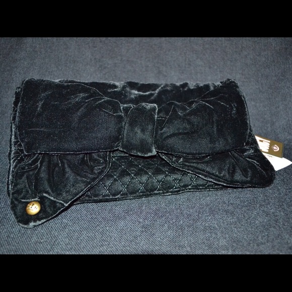 Auth. Juicy Couture Oversize Clutch