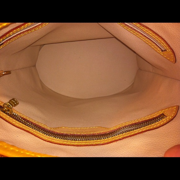 sold!!!AR0036 louis vuitton petit bucket  Bag - Picture 3 of 4