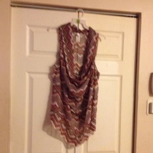 Sleeveless shirt