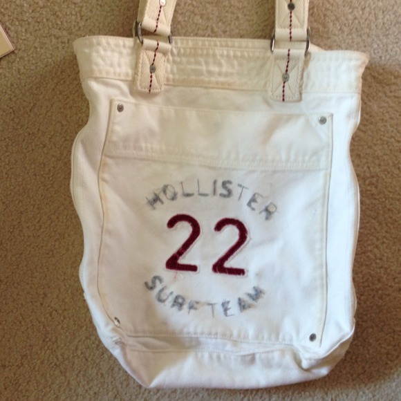 🚨 REDUCED PRICE Hollister shoulder bag