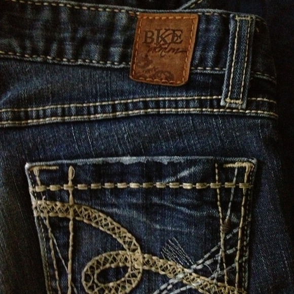 BKE Jeans from the Buckle - Picture 2 of 3