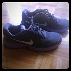 Nike Air Sneakers 🚨RESERVED FOR REEM_CAKEZ🚨