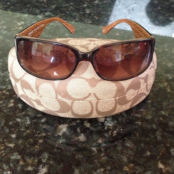 Coach Sunglasses - Picture 2 of 4