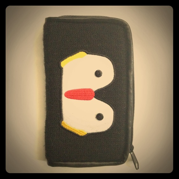 Penguin wallet! - Picture 1 of 3