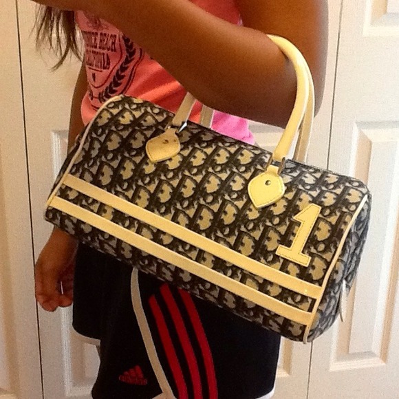 Additional Dior photos - Picture 2 of 2