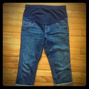 Old Navy full panel maternity capris