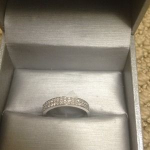 1/4 CT Diamond Band SZ 7.5 10K White Gold