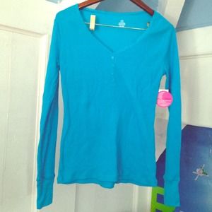 Blue ❤❤AMAZINGLY SOFT❤❤ shirt!