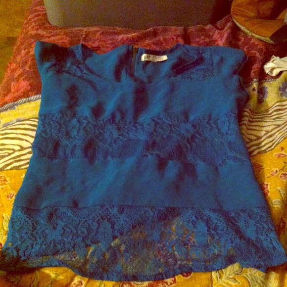 Adorable Jolt Shirt - Lace