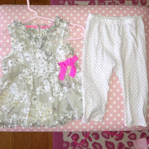 Baby outfit - Picture 1 of 1