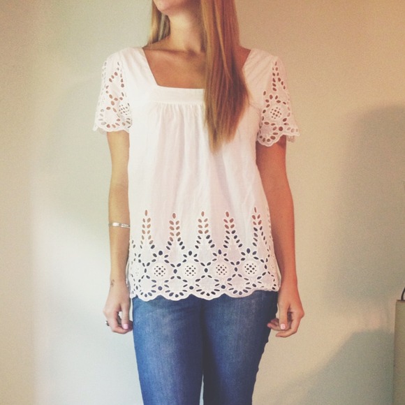 Lovely white eyelit top!