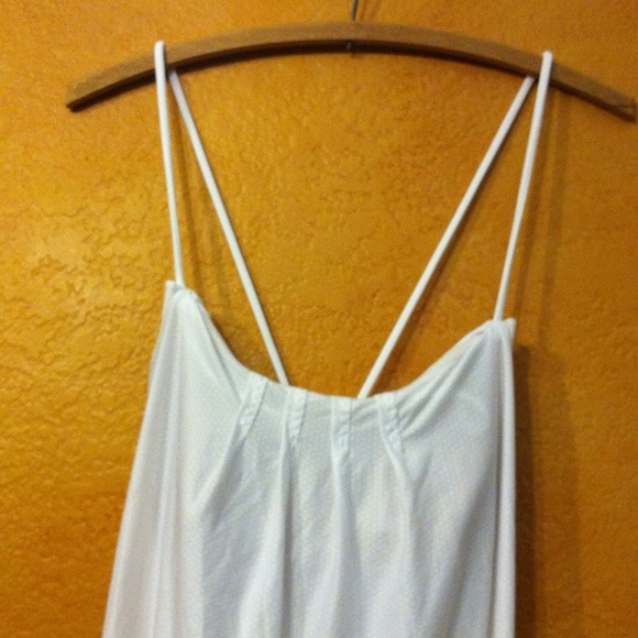 SOLD 👏👏👏 Lululemon strappy loose tank top