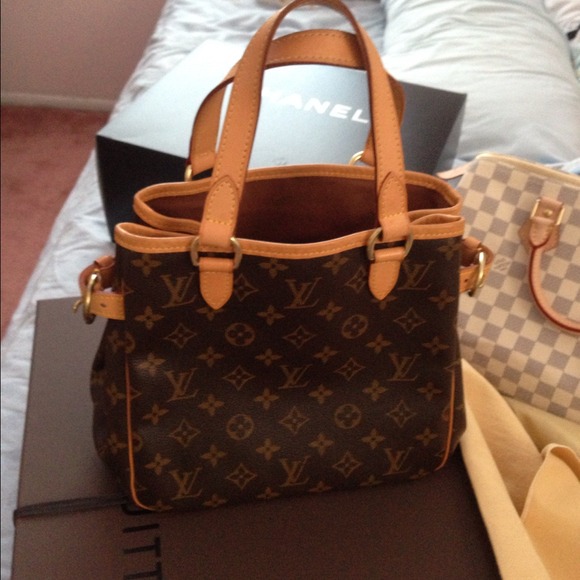 👜🚫SOLD🚫 Authentic LV Batignolles Tote
