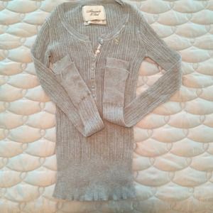 AF cable knit sweater. Fitted