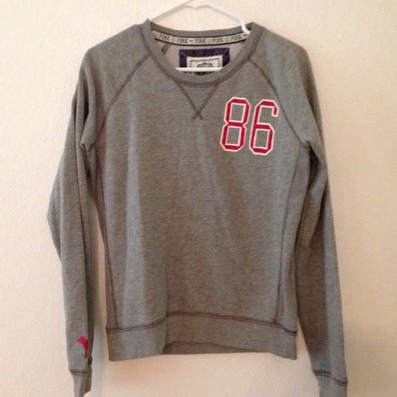 ❌TRADED❌Victoria Secret PINK Sweater