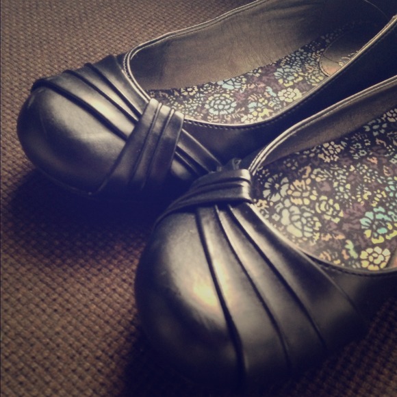 Cute Black Flats