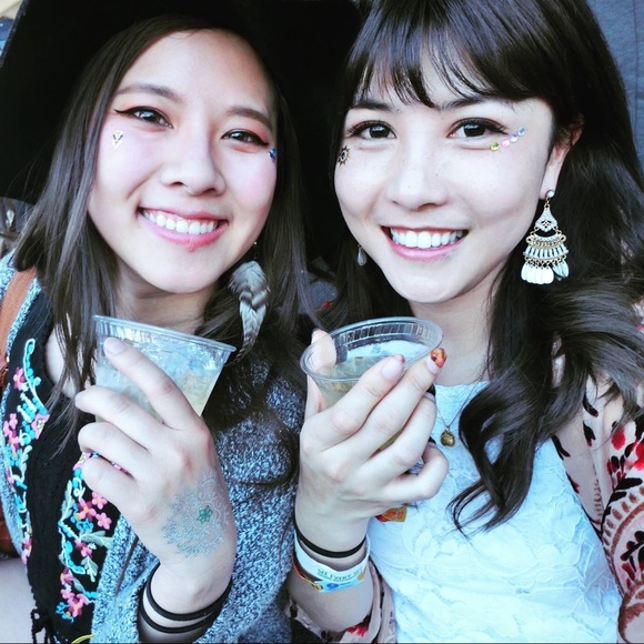 SUGGESTED USER β’ I AM BACK! - Picture 2 of 3