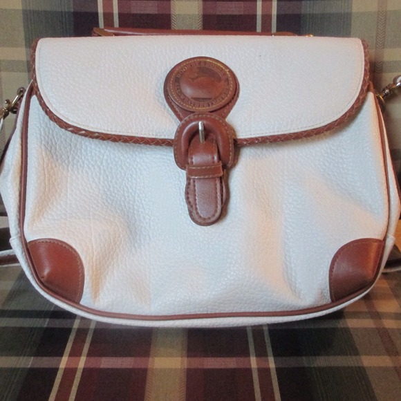 Dooney and Bourke Purse ***NEGOTIABLE***