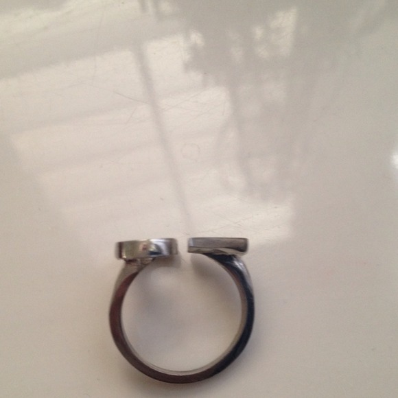 Silver Heart Ring - Picture 2 of 4