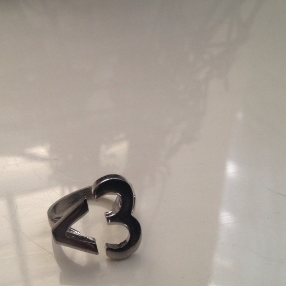 Silver Heart Ring - Picture 3 of 4