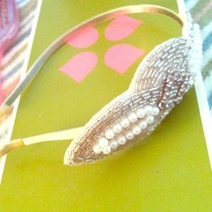 Beaded pearl head band