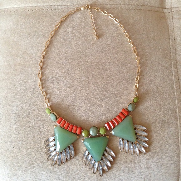 Beautiful Statement Necklace - Picture 1 of 1