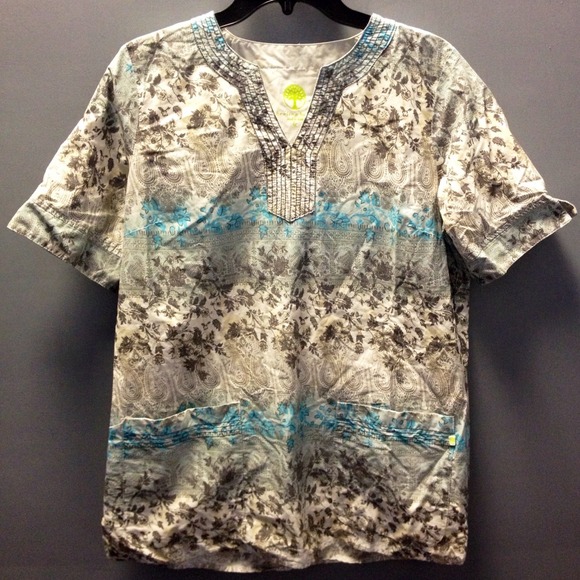 Healing Hands scrub top size large