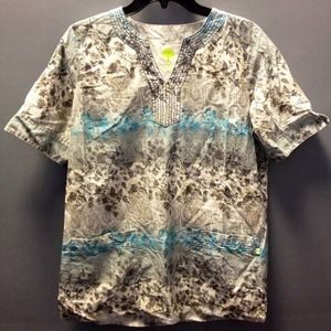 Healing Hands scrub top size large