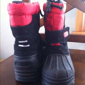 Boys snow boots