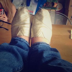 BEST OFFER  Limited Edition Gold Toms