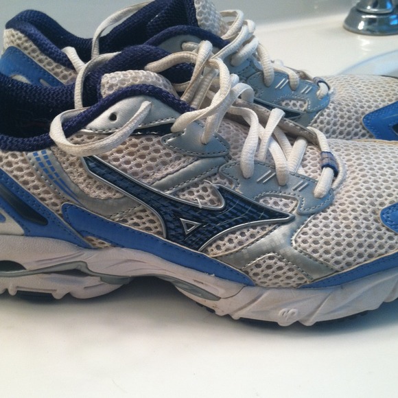 Mizuno Running Shoes - 7-1/2