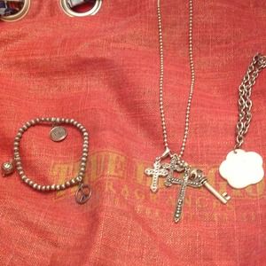 Necklace & 2 bracelets