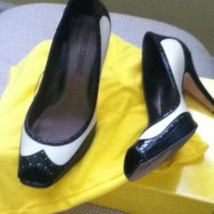Joan&david pumps
